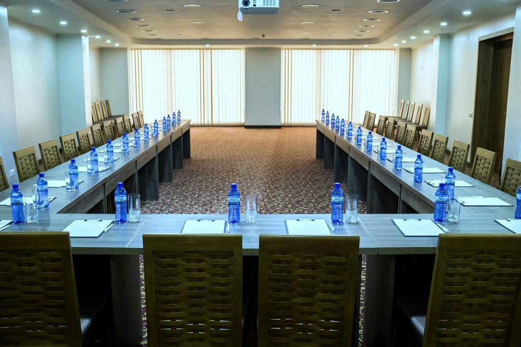 Colosseum Marina Hotel Batumi Exteriér fotografie